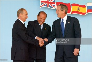 Berlsconi unisce le mani a Russi e americani molto prima dell'arrivo di Trump