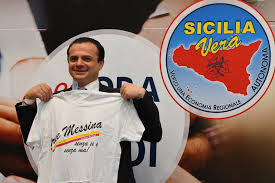 Cateno De Luca lancia il simbolo di Sicilia Vera e si prepara alla scalata a Sindaco di Maessina