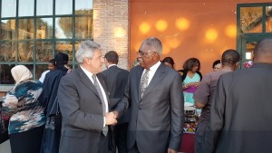 L'Angola costante presenza: qui l'ambasciatore in Italia Florencio-de-Almeida con il presidente Giovanni Tumbiolo