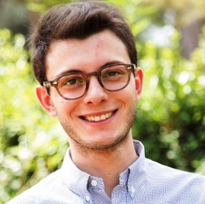 Innocente ...facea l'età novella, avrebbe detto Dante (il 21enne luigi De Luca, quasi imberbe)