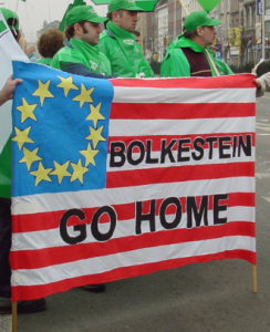 Non solo in Italia la contestazione alla Bolkestein ha assunto toni aspri. E non c'è settore che non protesti...