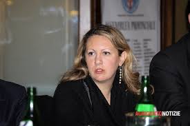 Giusi Savarino attivissima nella genesi di "Diventerà Bellissim" ch prende il nome da un'espressione di Paolo Borsellino, che fu attivo nel M.S.I e in Alleanza Nazionale.