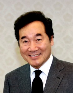 Lee Nak-yeon presidente sudcoreano. Seul è da tempo una protagonista nello sport. Sede di Olimpiadi. Si ricorda anche la dolorosa sconfitta calcistica dell'Italia...