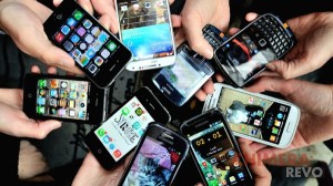 Smartphone, l'imbarazzo della scelta. A me non ci si decida per il più costoso I phone ...made in Apple.