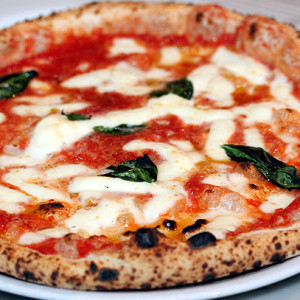 La Margherita della Tavernetta, assieme alla Romana resta quelle che ha fatto la fortuna di questa specialità "tricolore"...