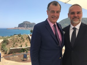 Giscard d’Estaing (decisamente cambiato ma in gran forma) con il capo progetto Arnie Aiolfi