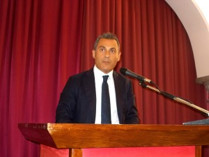 Pasqualino Monti (qui ieri al microfono) è l'uomo nuovo che ricopre una carica -fra l'altro -nuova di zecca: presidente dell'autorità portuale di sistema della Sicilia occidentale.