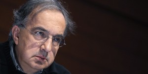 Un'immagine pensosa di Marchionne solitamente proclive al sorriso. Fu, però,duro con la sede di Termini Imerese...