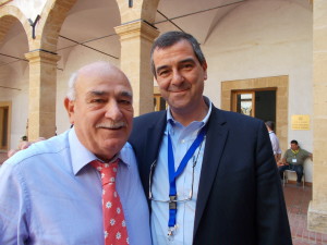 Dario Cartabellotta fotografato con Germano Scargiali dopo un'intervista a Mazara.