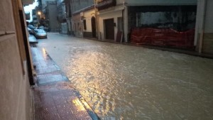 Strada o fiume? Troppa acqua dal cielo. Viabilità a Palermo più interdetta che mai: palermitani a casa ancor più del solito...