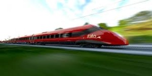 Treno pendolino Italo Evo della Alston Italia. I trasporti sono il perno dello sviluppo futuro e i treni sono oggetto del massimo interesse.