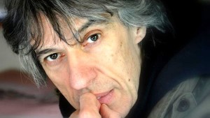 Antonello Belluco ha diviso con il produttore sceneggiatura e regia.