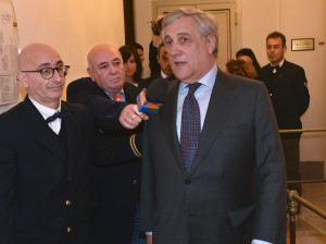 Se n'era accennuato,ma alla domana specifica sul Ponte sullo Stretto da parte del nostro direttore germano Scargiali sul Ponte, Tajani risponde: è un'assoluta necessità.