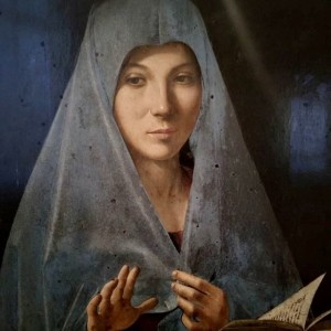 Il magico volto dell'Annunciata. Il dipinto, noto anche come "Madonna di Antonello" è diuna bellezza impalpabile ed è stato infinite volte copiato come La Gioconda.