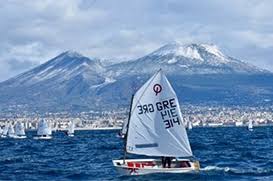 Con la vela non a segno nel golfo napoletano: l'importante è partecipare ...arrivare. I risultati verranno...