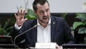 Matteo Salvini, vice premier e ministro dell'Interno durante una conferenza stampa 