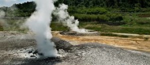 L'energia geotermica fu sfruttata per la prima volta al mondo in Italia (Larderello, soffioni boraciferi) al tempo delle sanzioni prima della seconda guerra mondiale.