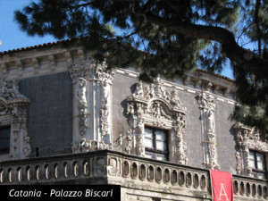 Un angolo esterno di Palazzo Biscari a Catania