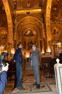 Davanti ai mosaici della palatina e al Cristo Pantocratore Salvini ha pianto.