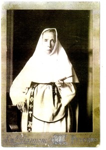 La sola foto che ritrae Suor Teresa dei Sacri Cuori. Nonostante l'apparente fragilità, fu donna forte e dotata di grande capacità operativa.
