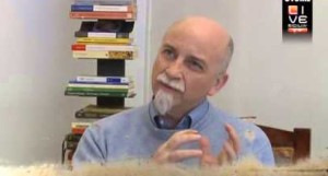 Il Dottor Ciro D'Arpa,palermitano, è un medico eclettico: è anche dietologo e psicologo.