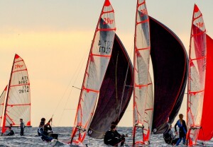 49er sotto spi ad andatura portante (lasco stretto)