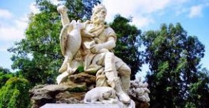Ma il Genio, qui alla Villa Giulia, non verserà qualche lacrima di notte per la città di cui è l'anima segreta?