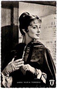 Anna Maria Ferrero dopo aver recitato in Italia in film leggeri divenne un simbolo a Parigi con Irma la douce, ch poi recitò in italia dovbe lo spettacolo 